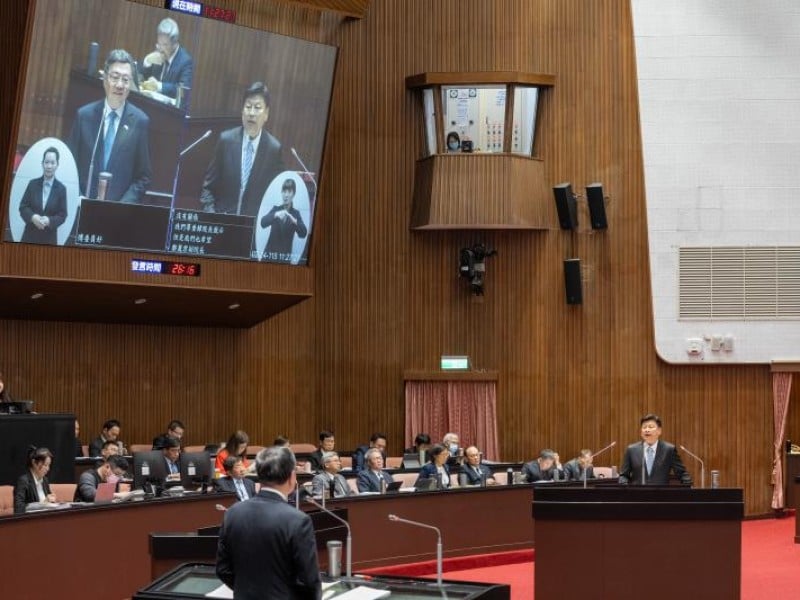 卓揆證實15%稅疊加　傅崐萁：歐盟已暫緩審議台灣卻丟盔棄甲 守護高科技　傅崐萁要求制定「國家安全及核心技術保護條例」