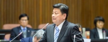 傅崐萁怒轟民進黨：預算沒送竟怪在野，東部建設一拖再拖還敢甩鍋！