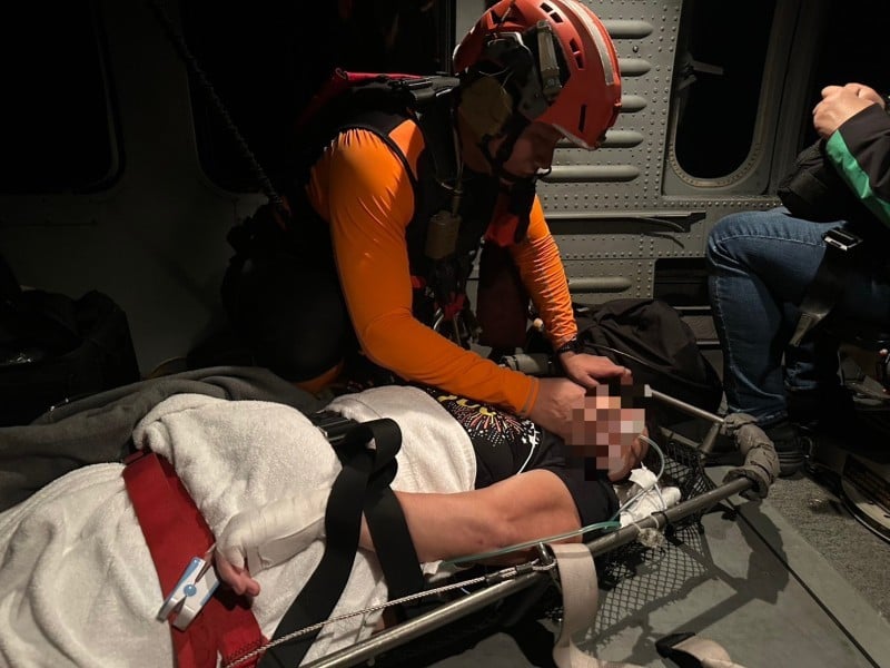 台籍遊客郵輪上中風 花蓮黑鷹暗夜馳援救出