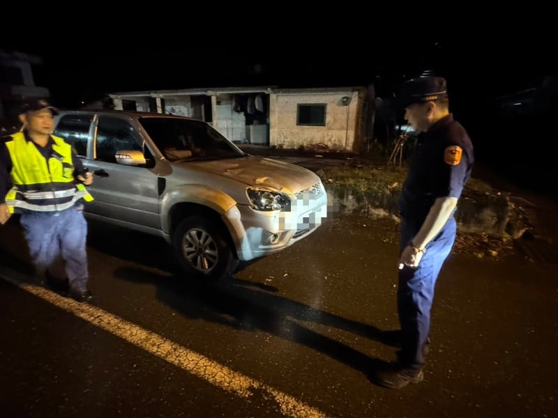 一夜2起車禍 ! 80歲行人被撞重傷不治、「黑狗竄出」男騎士頭部身體多處傷