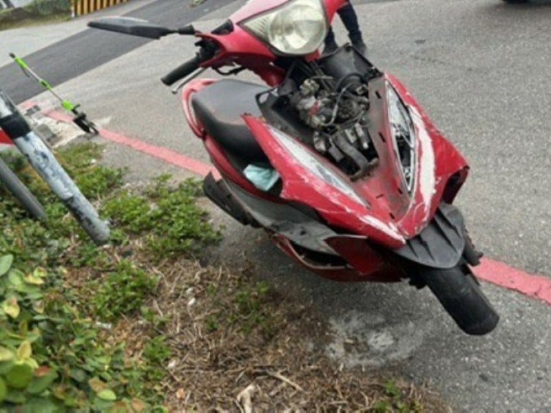 汽機車路口相撞 騎士重傷送醫