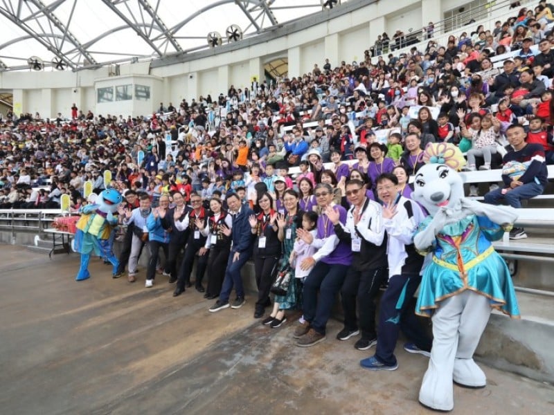 51園所親師生1500人翱遊遠雄海洋公園