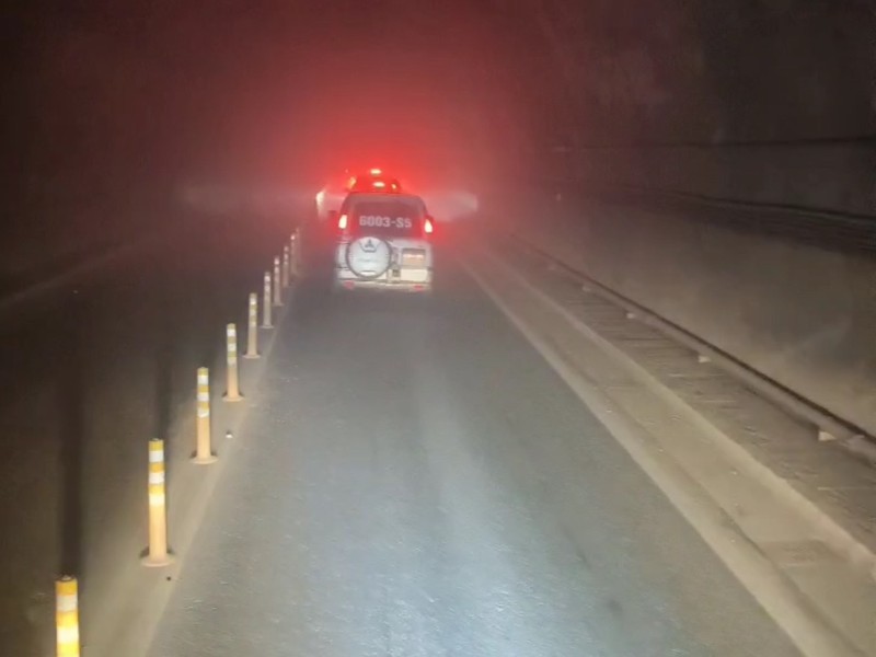 新澳隧道工程車起火　一度實施輪放管制　11時完成清理恢復通行