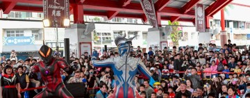 超人力霸王〜傑洛vs貝利亞現身吉安 游淑貞伴兩千名鄉親共度驚喜兒童節