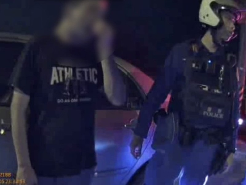 酒駕車停路中央直接昏睡