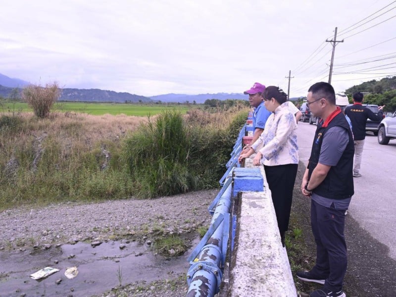 強化排水防洪機能 ! 徐榛蔚視察玉里鎮「觀音排水、杜風排水」工程  預計今年4月底完工 