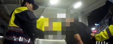 東大門旁傳糾紛 警方逮捕持劍狀物恐嚇民眾男子