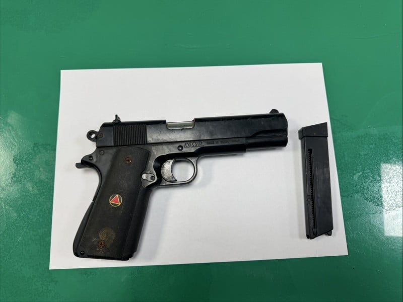 男持玩具槍上街引發恐慌 ! 玉警5分鐘火速查緝到案