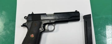 男持玩具槍上街引發恐慌 ! 玉警5分鐘火速查緝到案