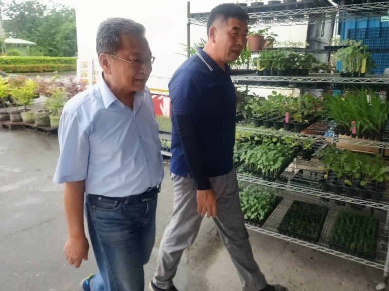 《謙手花蓮》邱展謙老師走進李侑璋農業日常 從土地裡找到方向