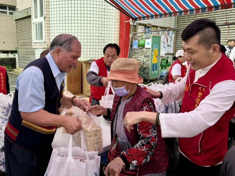 160戶家庭受惠 ! 公私協力送暖豐濱 