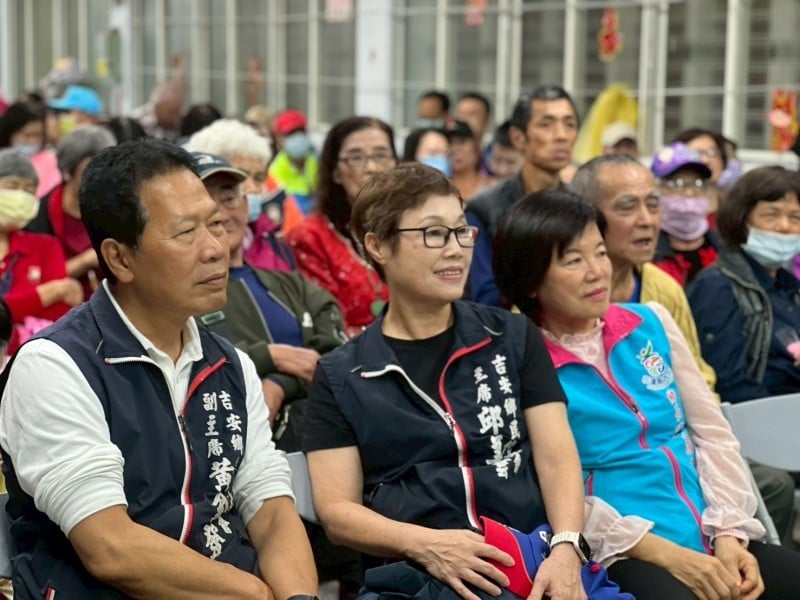 走入永興傾聽基層聲音！黃金發全程陪伴 慰勞志工關懷長者
