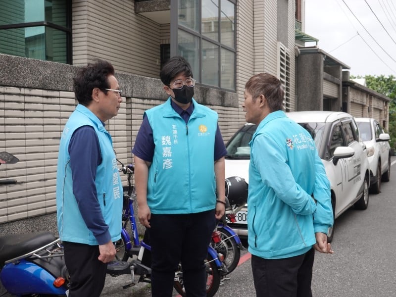國風里執行排水溝消毒