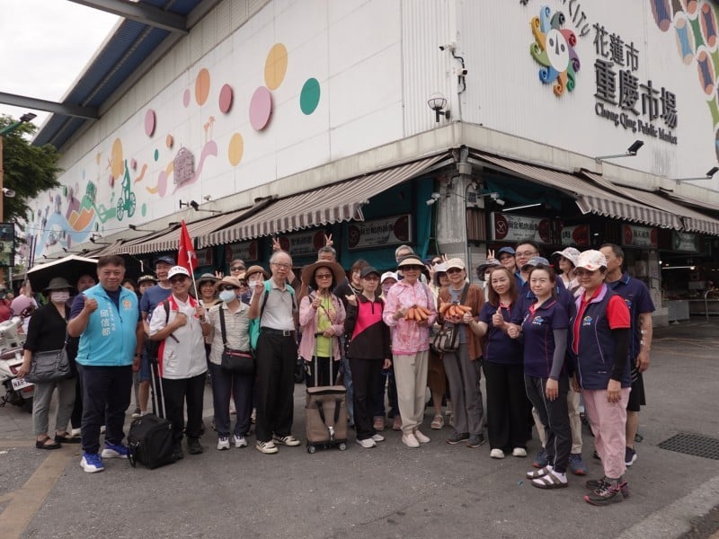 北部遊客走進重慶市場 感受傳統市場魅力