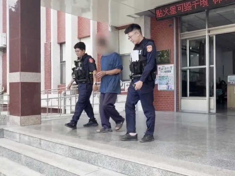走到警察面前求助「神情慌張」! 男子萬萬沒想到結局是這樣