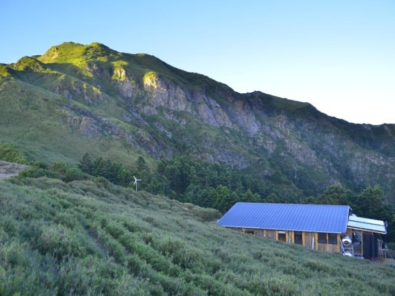 會呼吸的山屋  太魯閣國家公園奇萊山屋完工 兼顧綠能、環保與登山安全 8月試營運