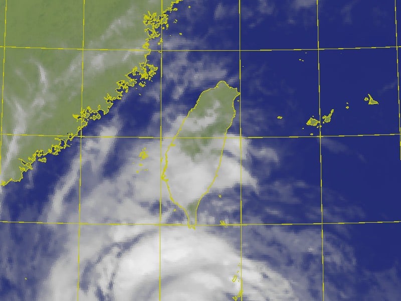 豪雨特報 ! 花蓮地區有局部大雨機率