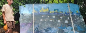 【謙手花蓮．陪伴土地沉澱再出發】 走進裂痕凝視當下　青年藝術家王煜松以畫筆記錄「震後花蓮」的心靈重構 
