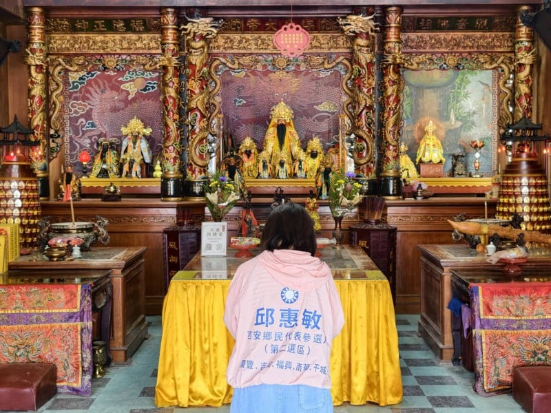 邱惠敏參拜吉安保勝宮請益姜禮國　傾聽地方心聲凝聚社區力量