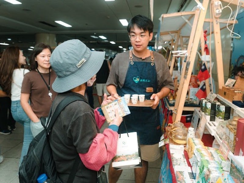 台北西門捷運掀花蓮熱潮！「四季好頻」狂吸近千人