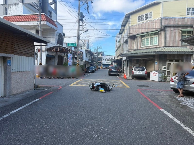 東海十一街與東里七街路口交通事故 吉安警呼籲行經無號誌路口應減速慢行