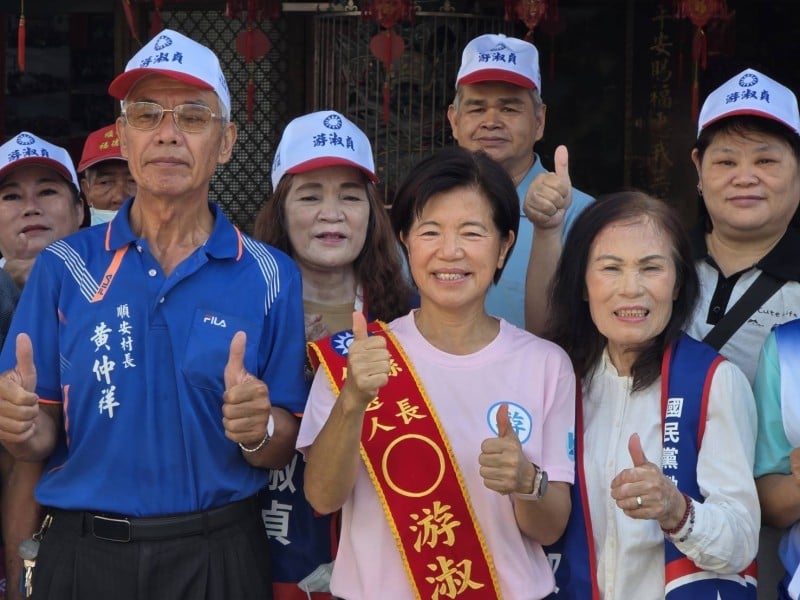 游淑貞再進新城緊握鄉親雙手！廟埕為起點，串聯信仰、觀光 擘劃美好生活