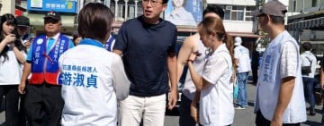 九合一縣市長藍白合 黃國昌、游淑貞仁里市場同心加油  游淑貞：只要對花蓮人民過的好，跨越黨派一起推動