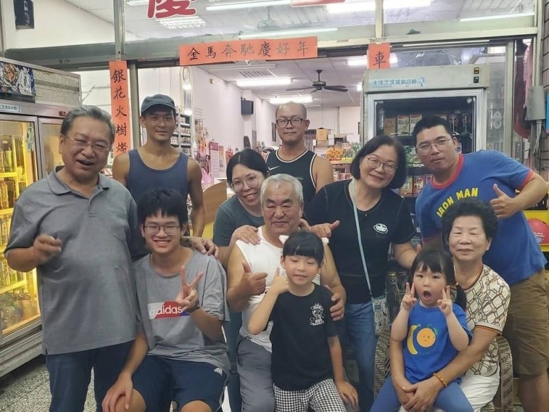 【謙手花蓮・慶豐之寶】一甲子鄰里溫情：慶豐柑仔店一勺香油與世代守候