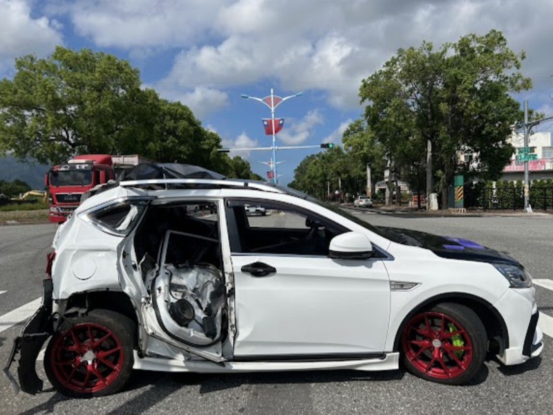 曳引車路口未注意追撞停等車 吉安警籲保持安全車距防追撞