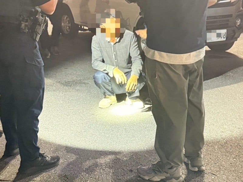 東大門夜市今晚間驚傳男子持刀砍人 