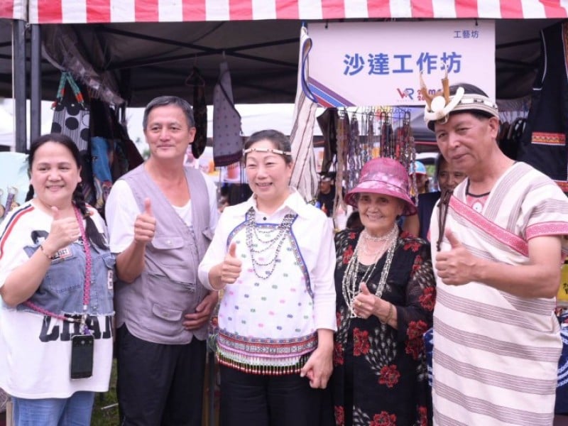 徐榛蔚出席萬榮鄉太魯閣族感恩祭