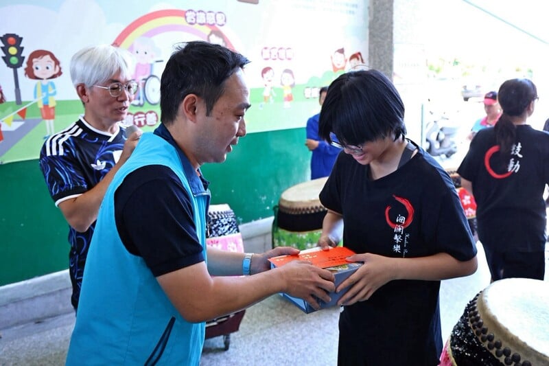 LINE_ALBUM_115.08.04_吉安鄉宜昌國小勇奪鼓王及亞軍特優_游淑貞期勉讓鼓聲持續傳揚地方文化_260805_10_1b70566db43fefb3.jpg