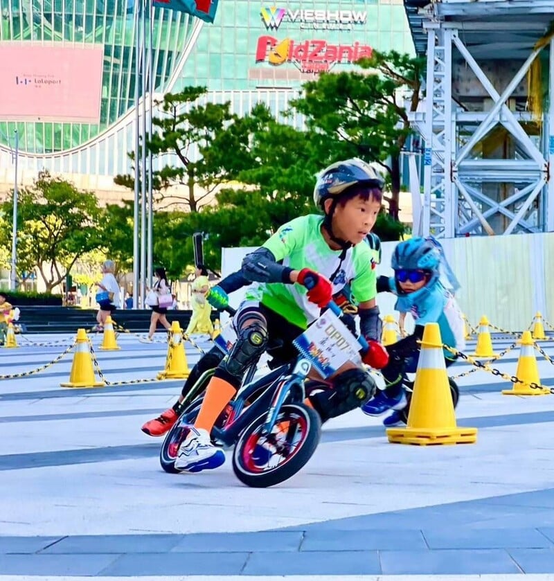 S__68223262_0_f4fd96a50e9fd9bd.jpg