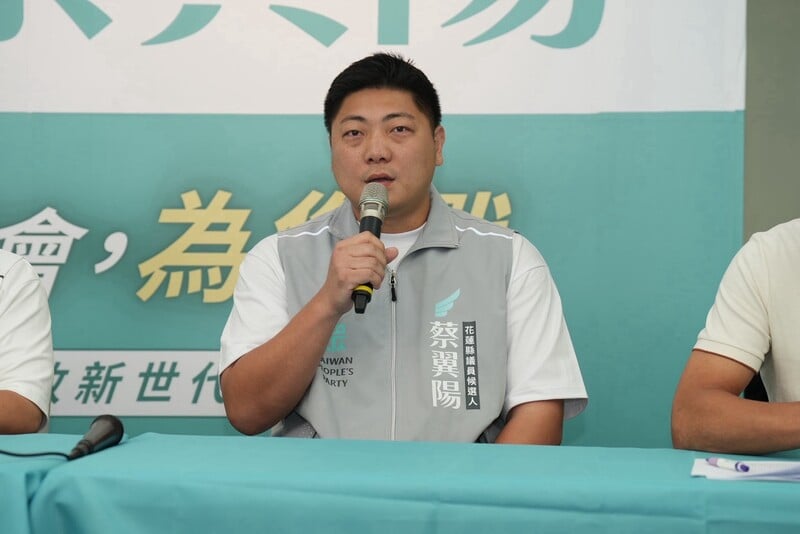 蔡翼陽01_39b623f765913d48.jpg