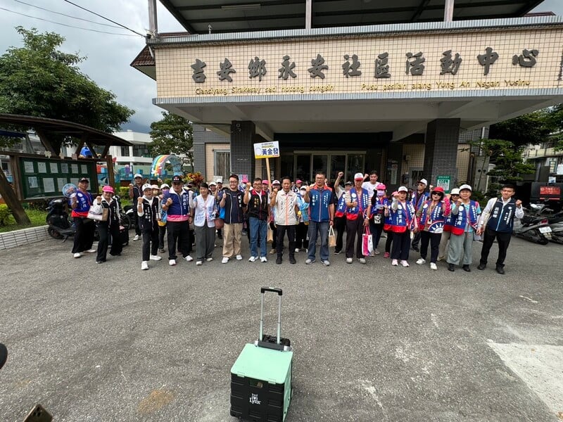 黃金發101002_350ab8b24dcf5d83.jpg