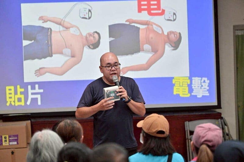 LINE_ALBUM_115.06.29_吉安鄉清潔隊辦理消防急救教育訓練_游淑貞期勉隊員強化職安觀念與緊急應變能力_260630_14_cd48c.jpg