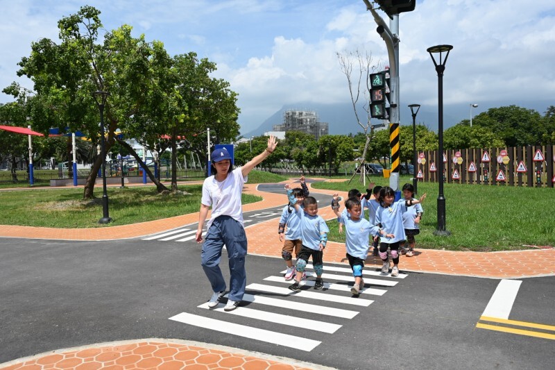 AA-0814084013565_a85308c89a6a9486.jpg