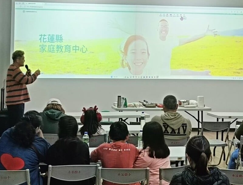 深化親職教育孩子權益知多少親職教養巡迴講座開跑 03 dd01e