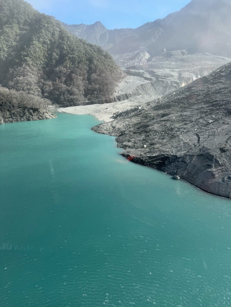 1-堰塞湖-3_0_b53c5.jpg