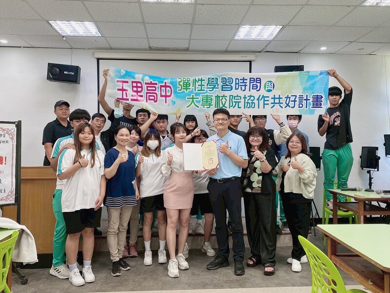 合影_7542c.jpg