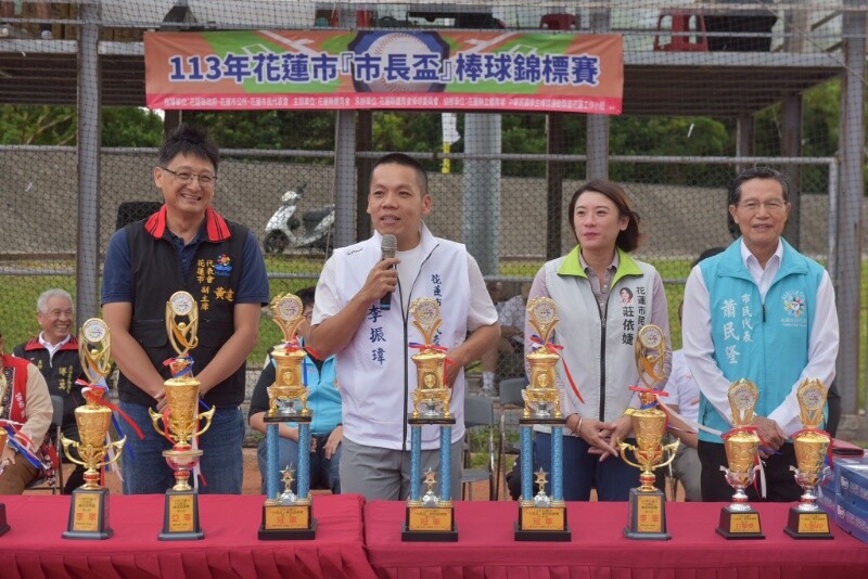 LINE_ALBUM_0914市長盃棒球_240914_15_51f76.jpg