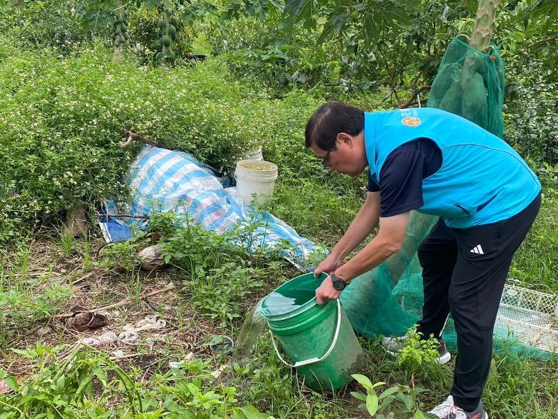 LINE_ALBUM_1005雨後一周關鍵期預防登革熱_花蓮市公所提醒民眾清除積水容器_241005_4_006f5.jpg