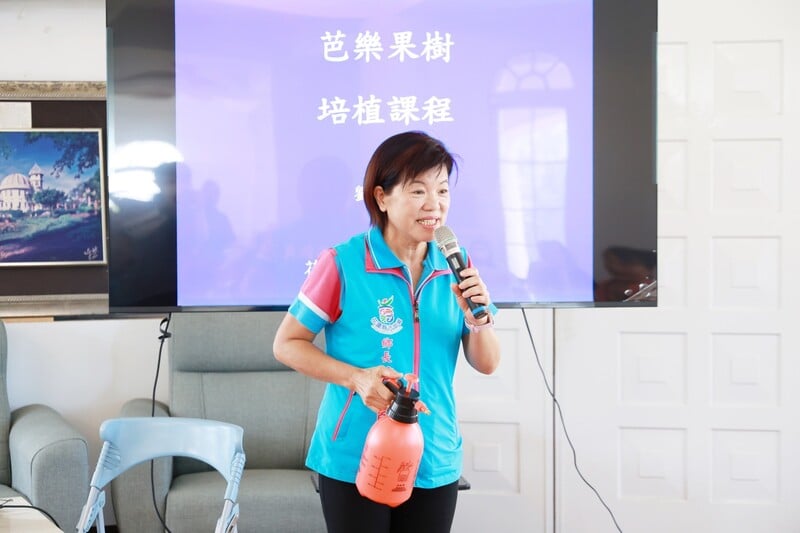 LINE_ALBUM_114.09.08_吉安鄉鬱金香芭樂果樹結實累累_游淑貞開辦果樹主人照護技能班_250909_4_7e45e.jpg