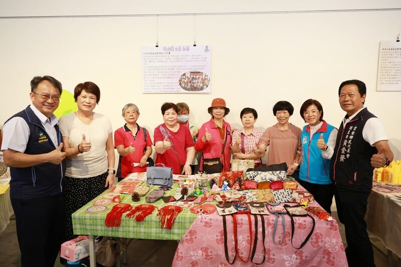 LINE_ALBUM_114.09.15_游淑貞伴鄉親共創高齡友善世代共好_吉安好客藝術村社區銀髮樂活魅力展_250916_8_eccc6.jpg