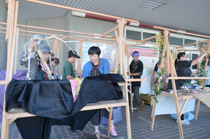 LINE_ALBUM_114.10.18_吉野餐攤展美學研習課程輔導_游淑貞建立攤主精進專業產銷學_251019_7_7ac24.jpg