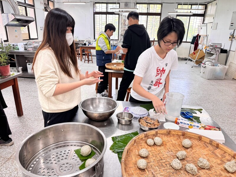 LINE_ALBUM_1140322濃的傳人報到_250322_5_0_eff0e.jpg