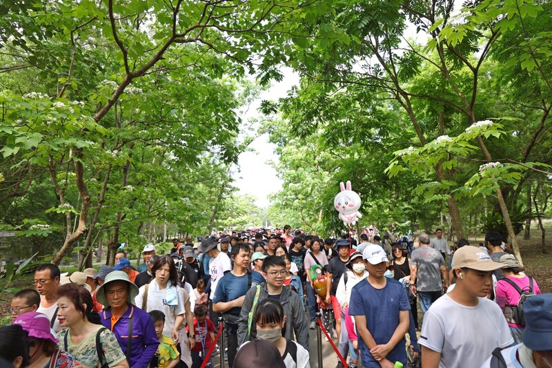 LINE_ALBUM_115.04.12_吉安桐花祭單日吸引三千遊客賞桐趣_游淑貞伴全國老幼鄉親漫遊客庄風情_260413_1_351ee.jpg