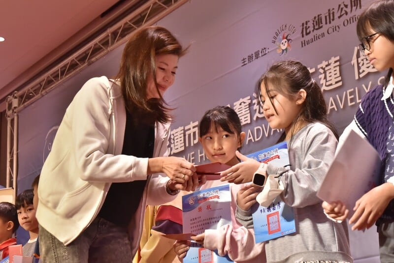 LINE_ALBUM_1210奮進愛花蓮獎學金_241211_33_c20d4.jpg
