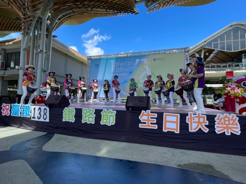 S__522739741_661e0.jpg