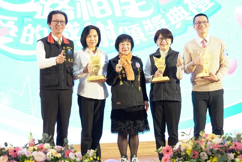 一路相伴_12228.jpg